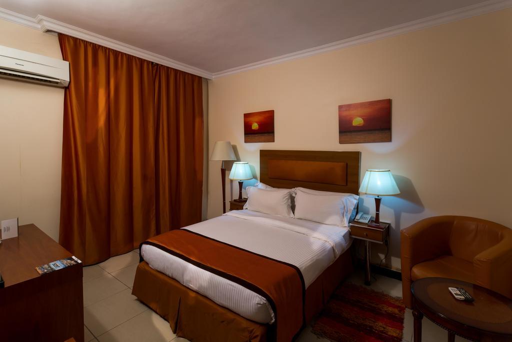 Aliayabiagba Morning Side Suites מראה חיצוני תמונה